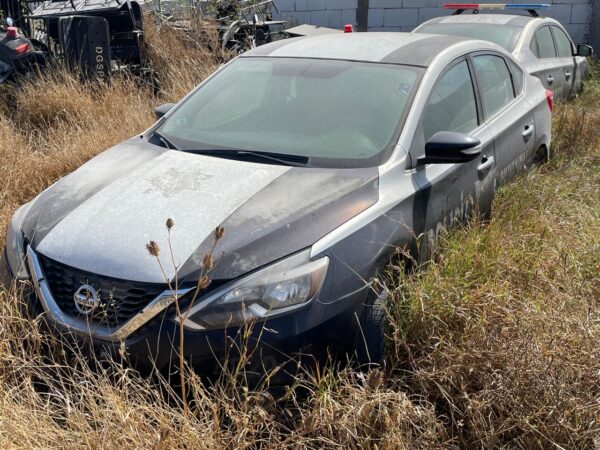 NISSAN SENTRA - Imagen 3